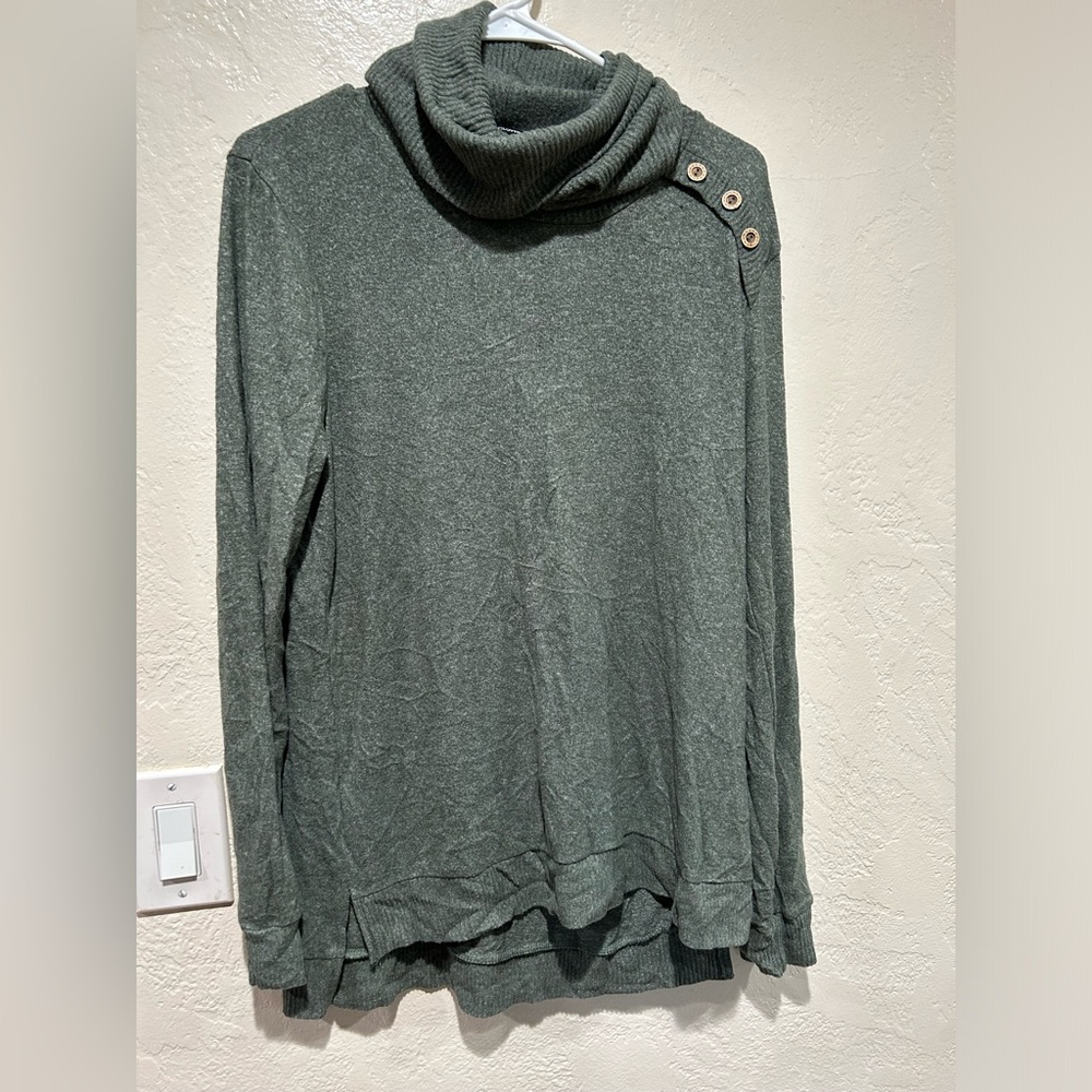 Pink Clover olive green tunic with buttons‎ size large